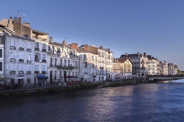 Quelles randonnées pédestres sont à faire à Bayonne?
