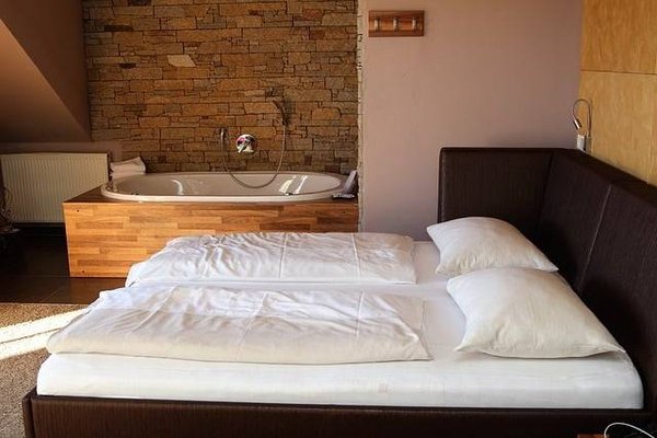 Comment réserver une chambre à l'hôtel de la Gare?