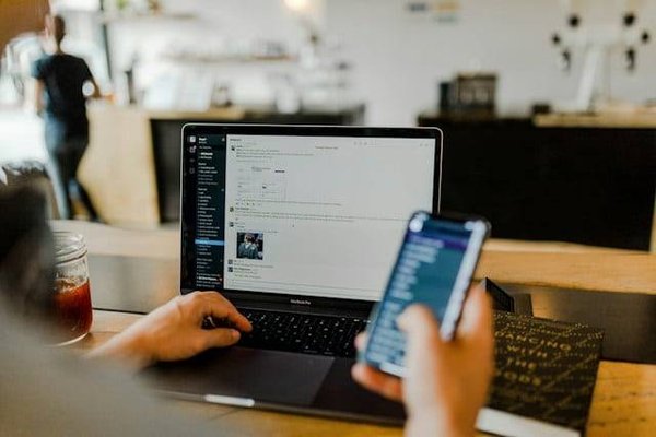 Obtenez-vous un accès Wi-Fi gratuit à l'hôtel de la gare?